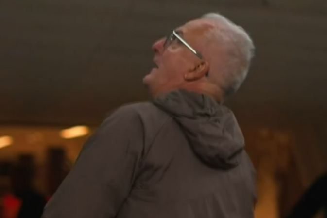 Dorival dispara contra torcedores do Corinthians após empate; Memphis deixa campo visivelmente irritado