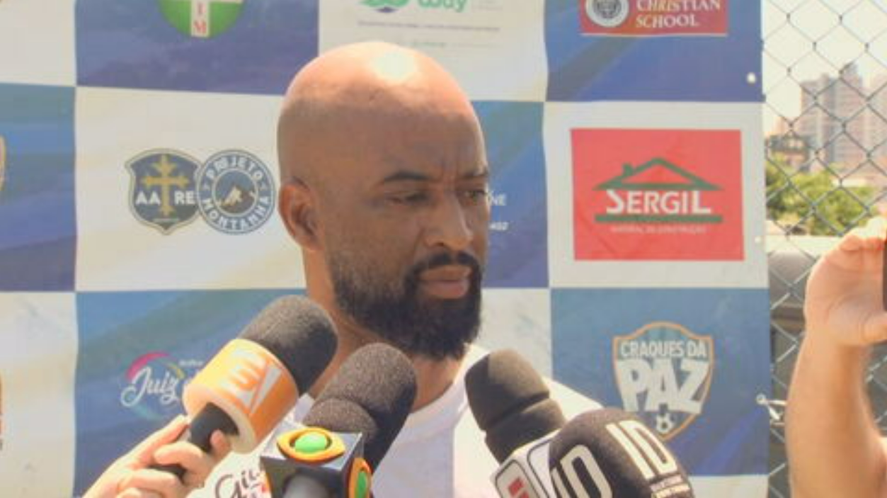 Fabinho Soldado explica saída do Corinthians e fala em dever cumprido