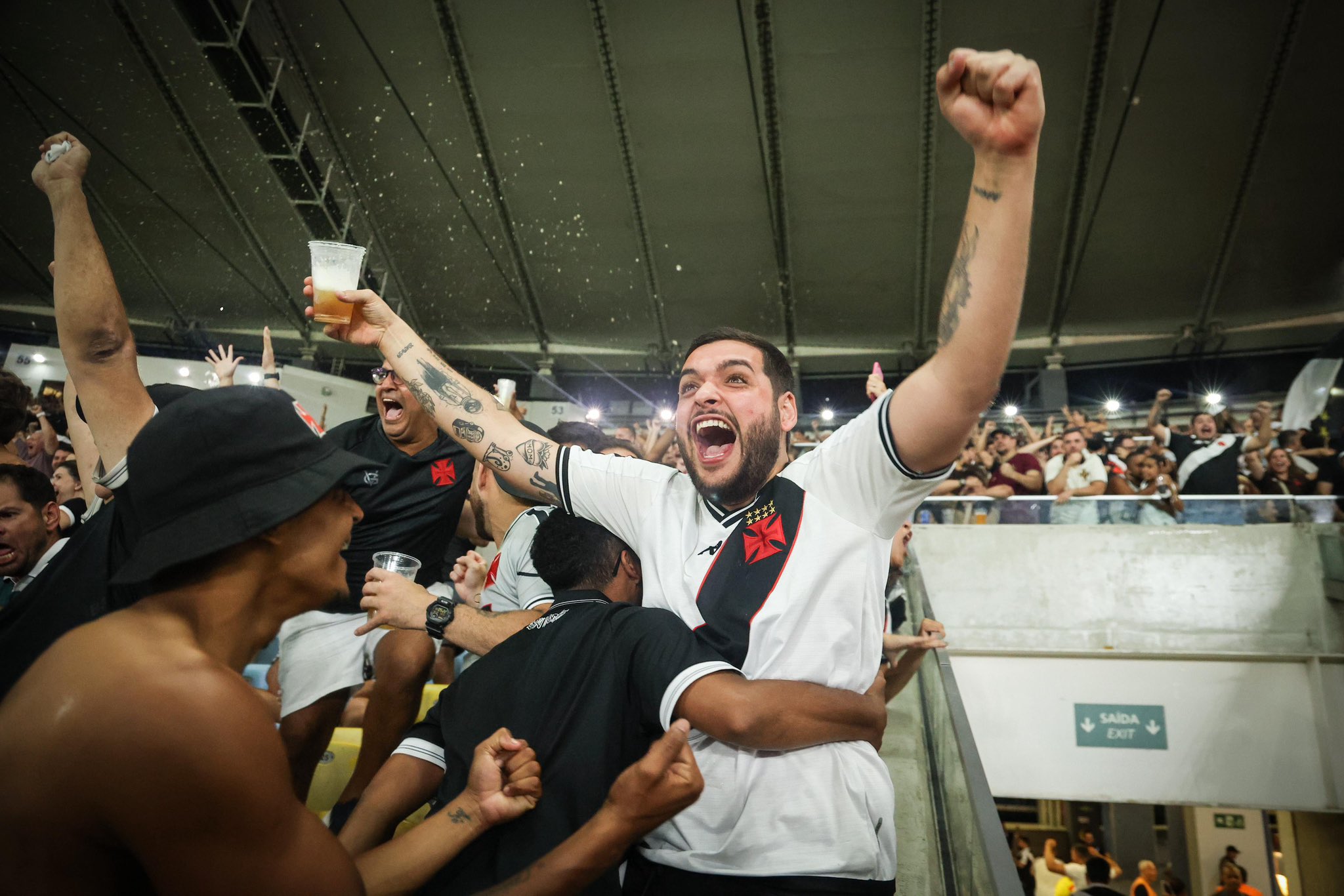 Rio de Janeiro confirma ponto facultativo na quarta-feira em dia de finais entre Flamengo e Vasco