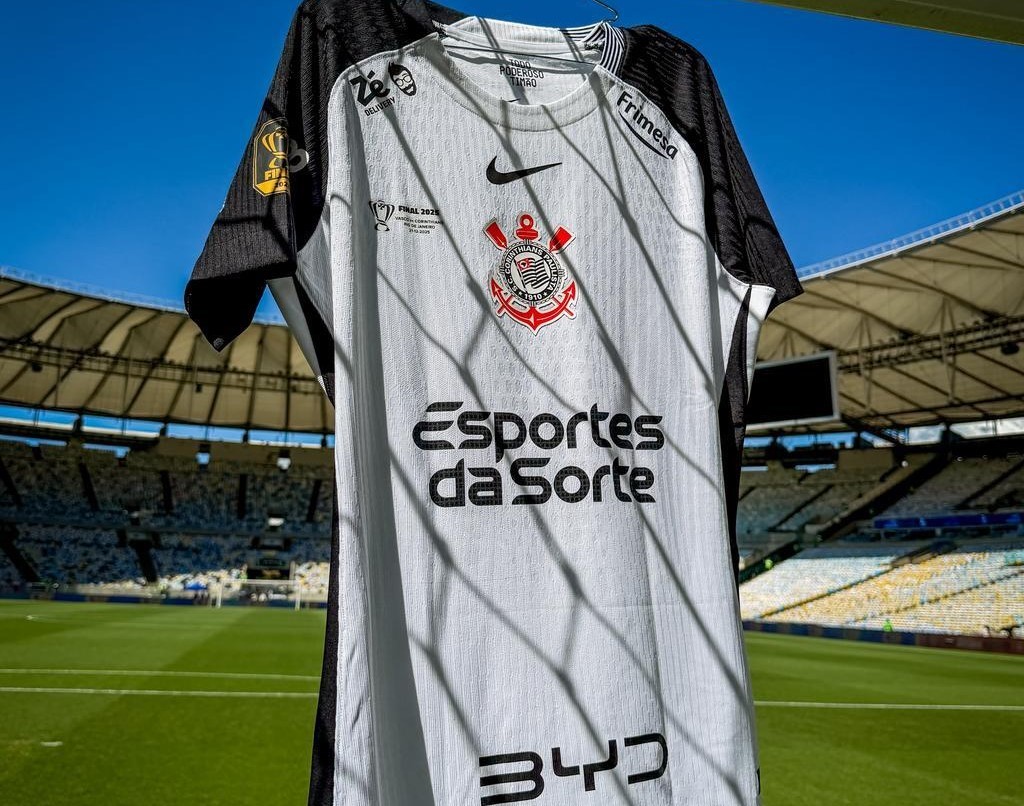 Corinthians muda meio de campo e Garro fica no banco em final decisiva contra o Vasco