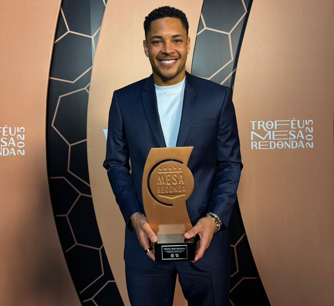 Vitor Roque dispara foco no Palmeiras e almeja convocação para a Copa com trabalho intenso