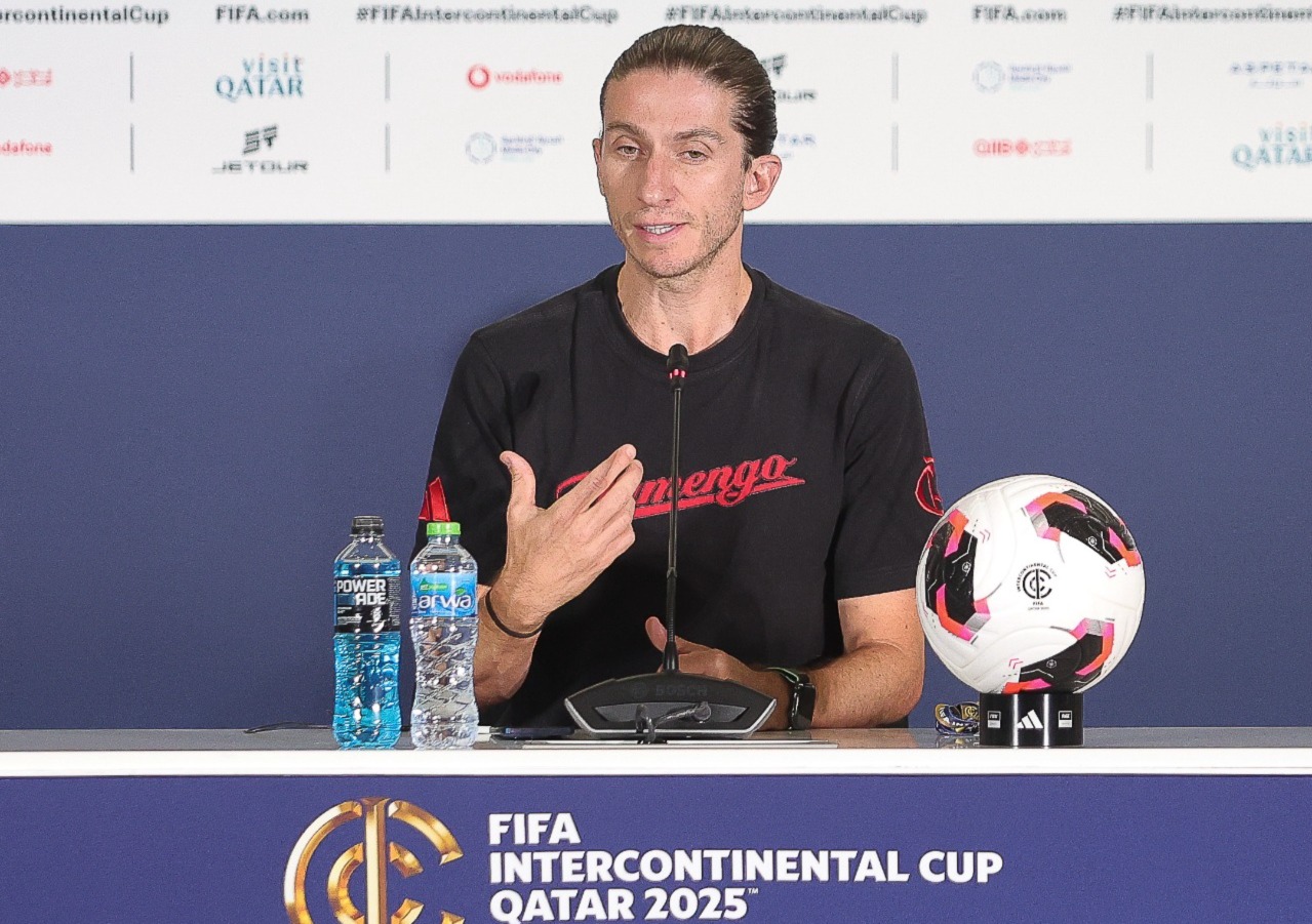 Filipe Luís analisa vitória do Flamengo sobre o Cruz Azul e revela ecos do Mundial de 2019