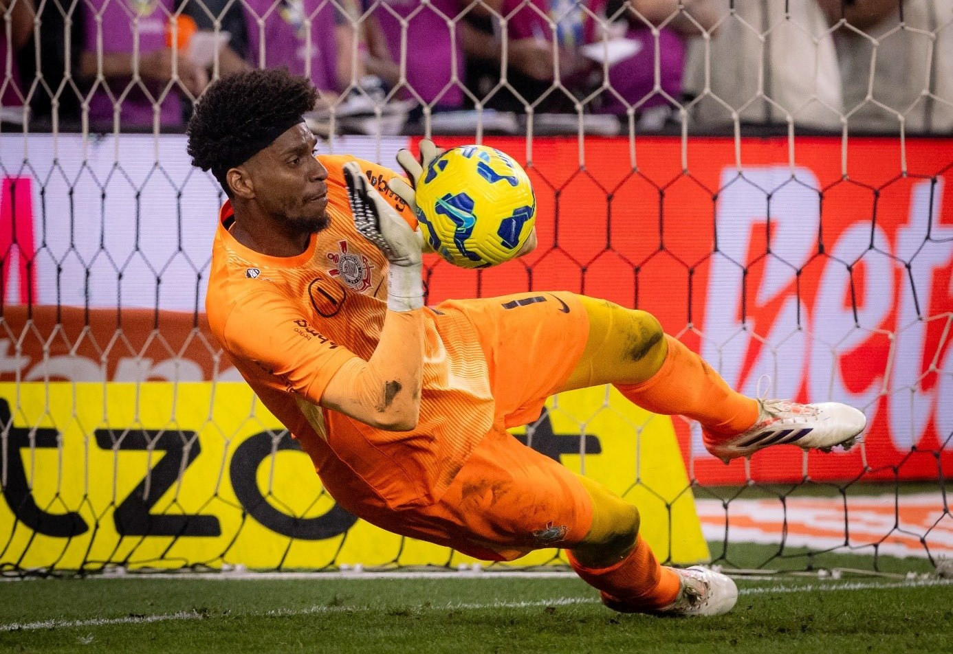 Hugo de saída? Corinthaisn admite interesses de outros times pelo craque do Timão!