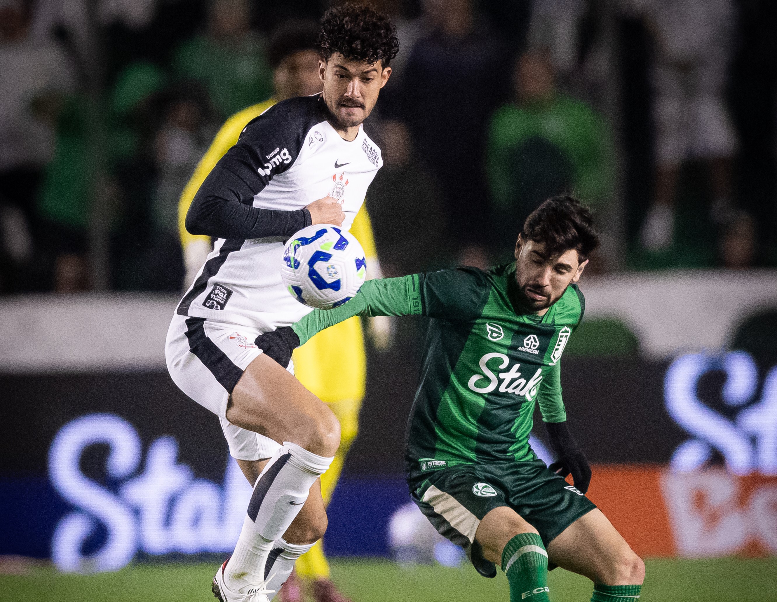 Corinthians desafia tabu de 20 anos, enquanto Juventude busca surpreender em clássico decisivo