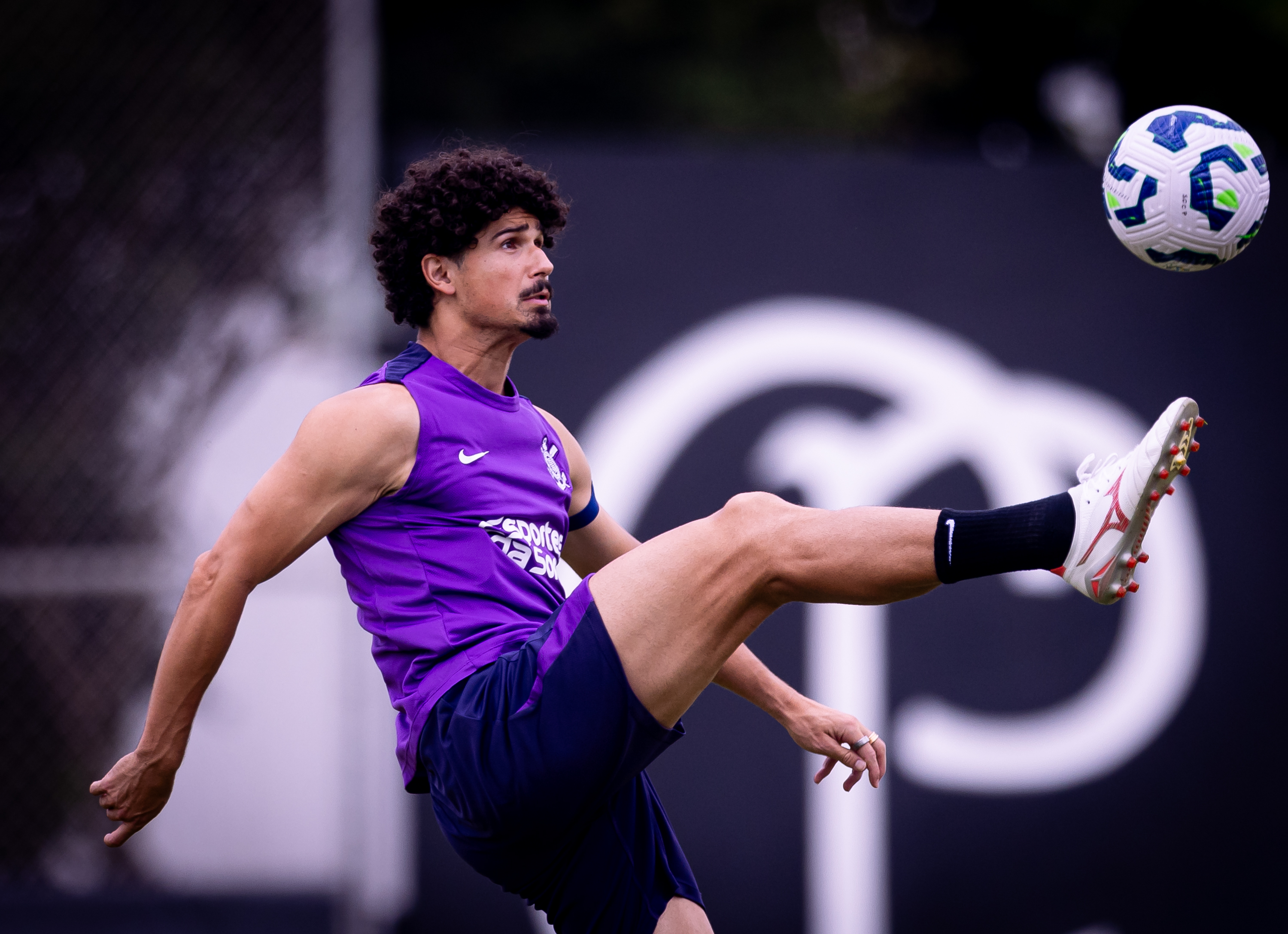 André Ramalho: torcida do Corinthians reage e avalia desempenho do zagueiro nesta temporada
