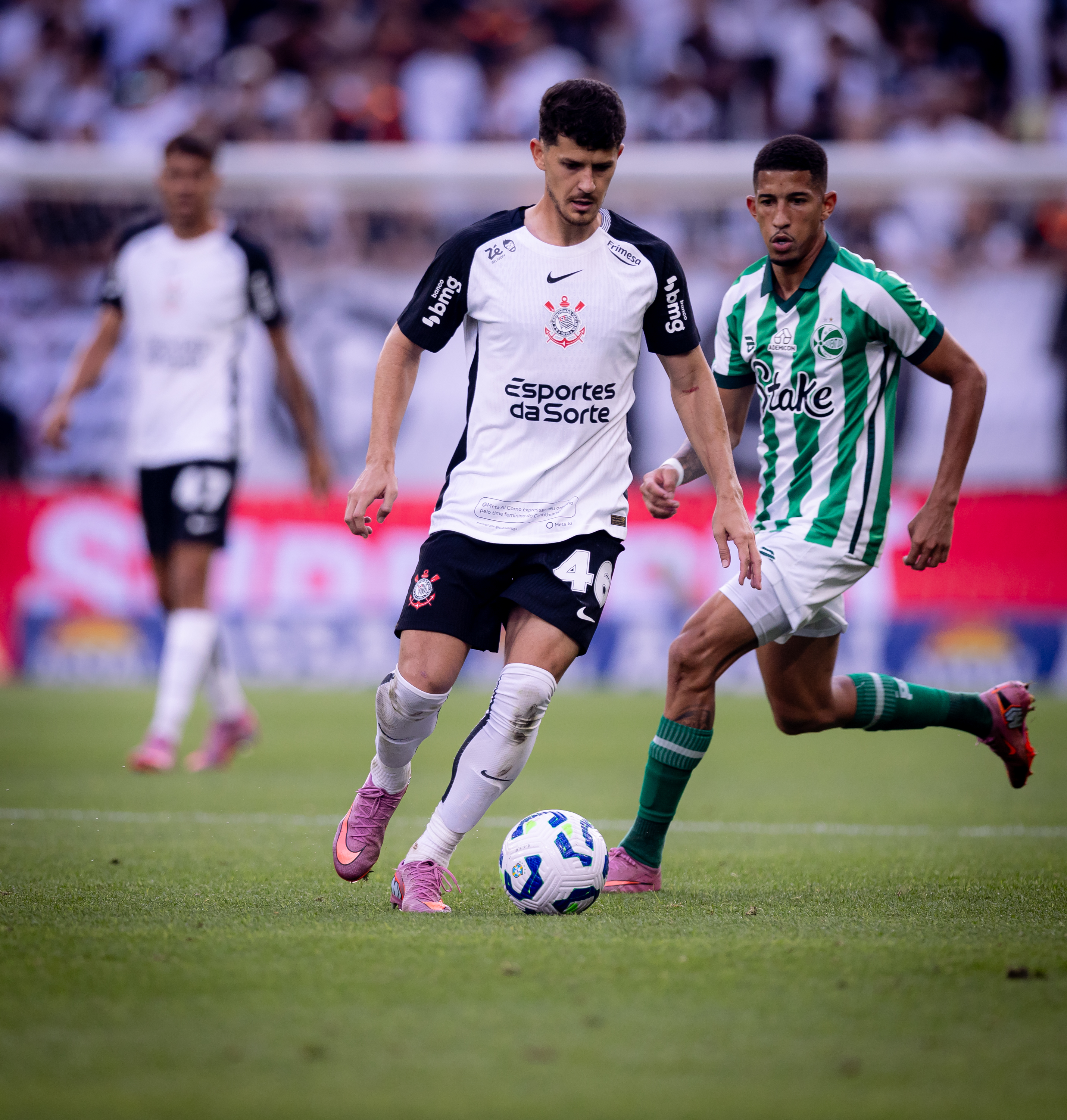 Corinthians reage à pressão e garante vitória sobre o Juventude na última rodada do Brasileirão