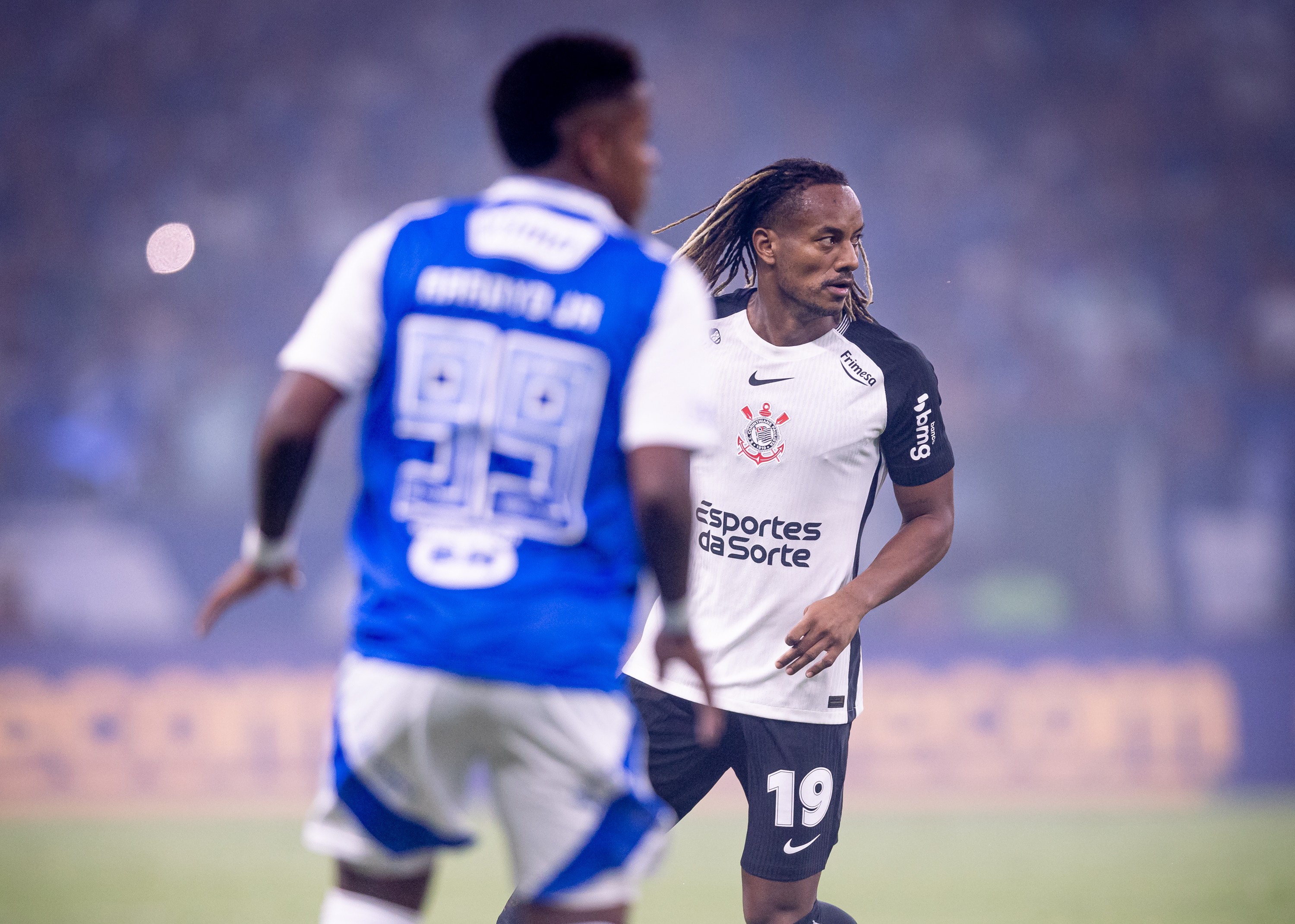 Corinthians só perde duas vezes para o Cruzeiro em casa nos últimos 13 anos; rivalidade acirrada!