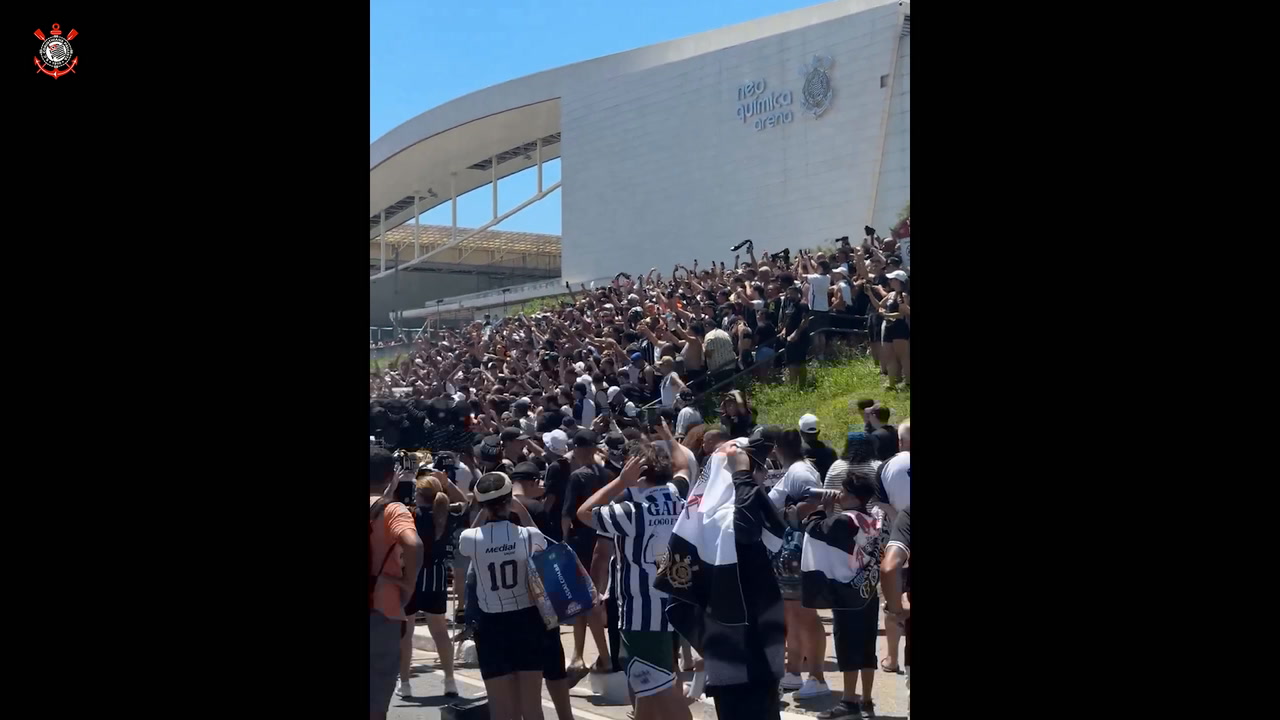 Corinthians celebra título com multidão na Neo Química Arena, e torcida faz festa histórica