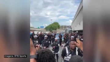 Corinthians x Vasco: Diniz e jogadores aplaudem incentivo da torcida do Vasco