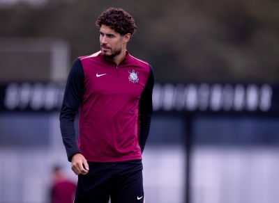 Corinthians Retoma Atividades com Foco no Confronto Contra o Velo Clube Após Empate Clássico