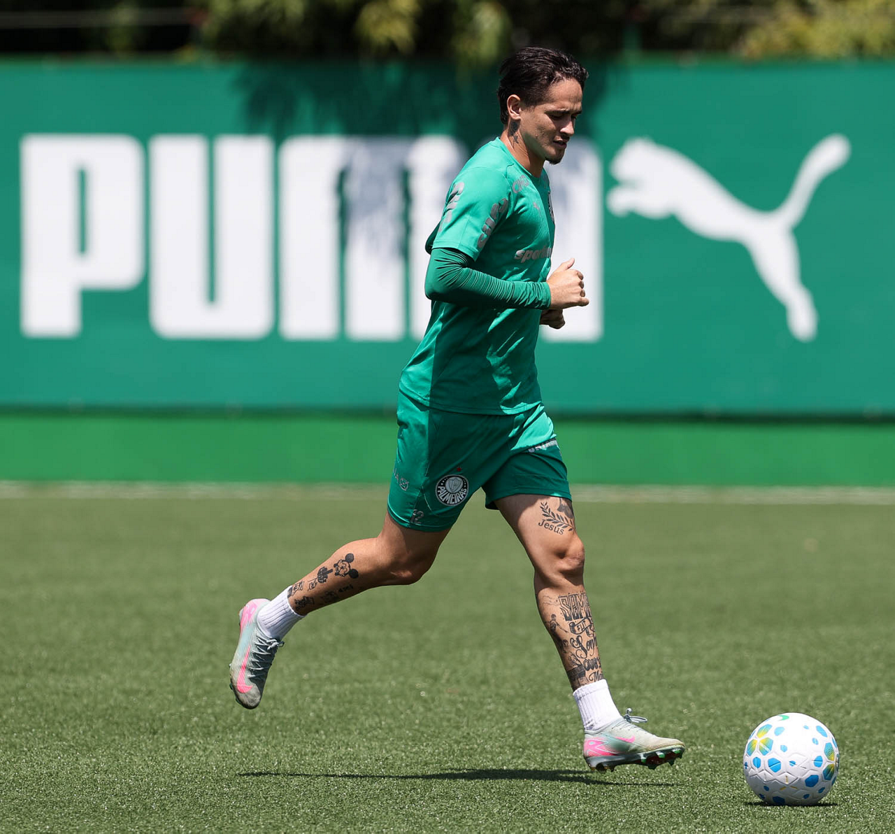 Khellven marca seu primeiro gol pelo Palmeiras e mira sequência vitoriosa