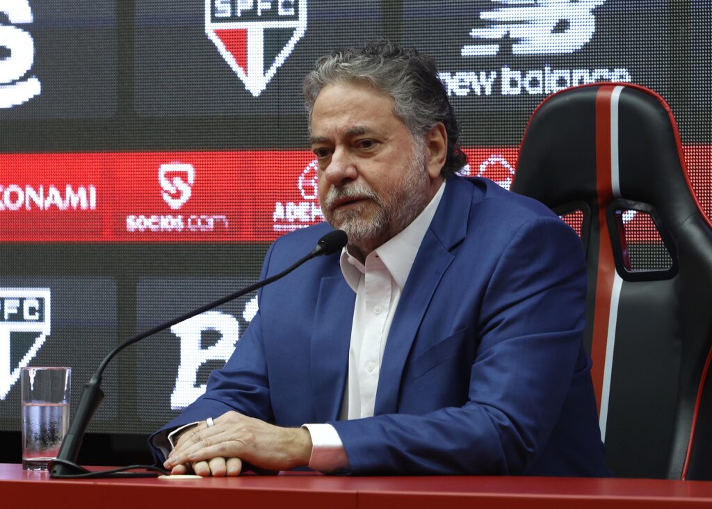 Casares retirava R$ 100 mil em espécie por mês do São Paulo, dizem testemunhas
