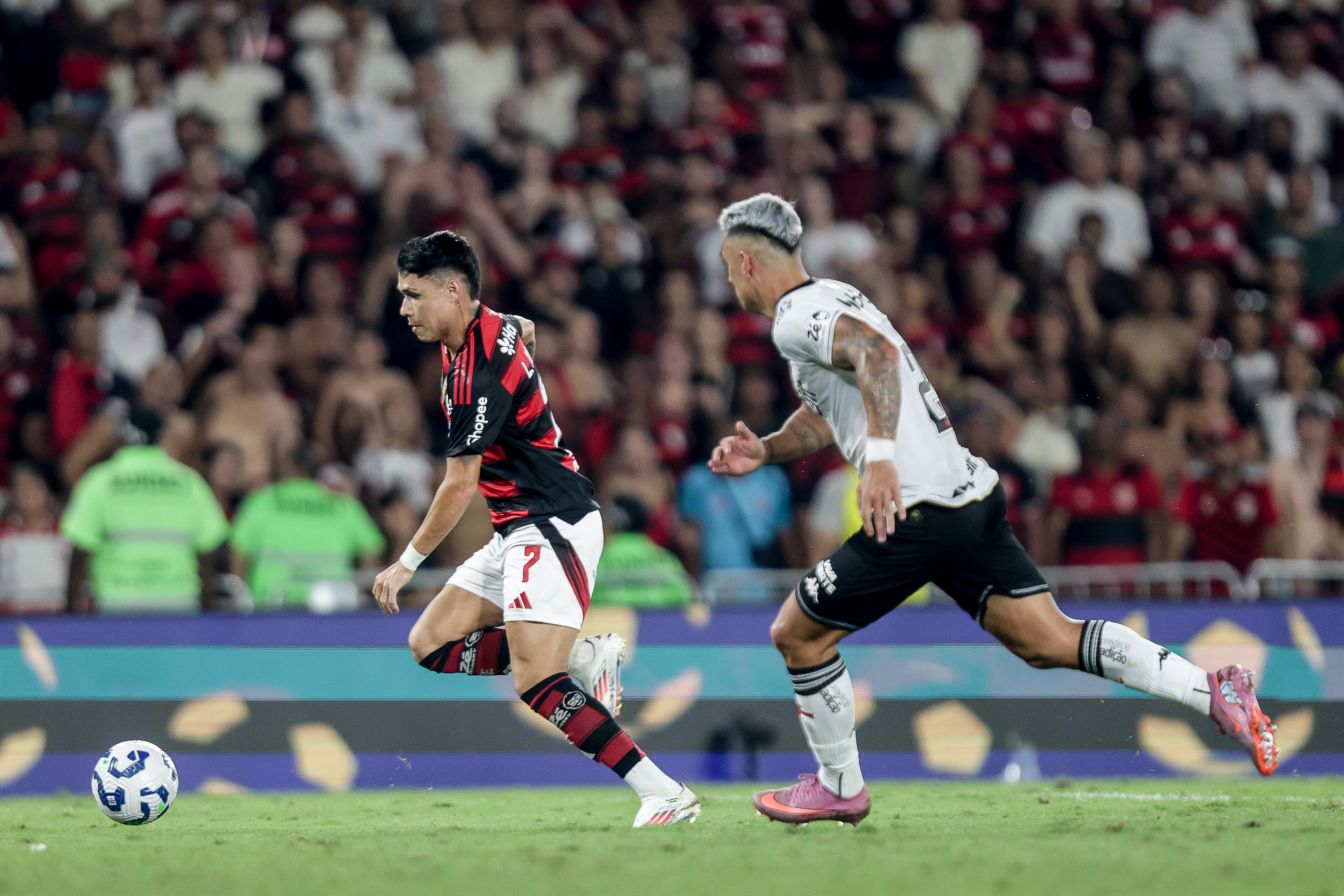 Janeiro decisivo: Flamengo revela agenda de jogos e promete desafios intensos no mês!