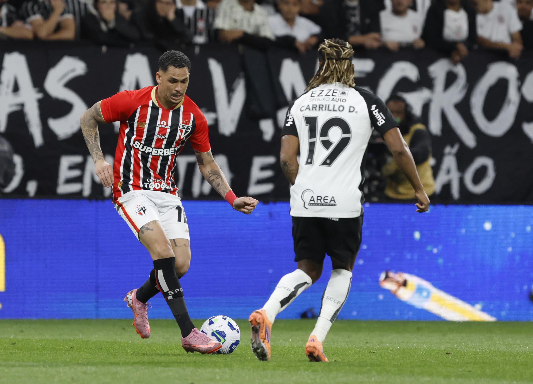 Corinthians e São Paulo se enfrentam pelo Paulista: onde assistir, estatísticas e escalações em jogo decisivo