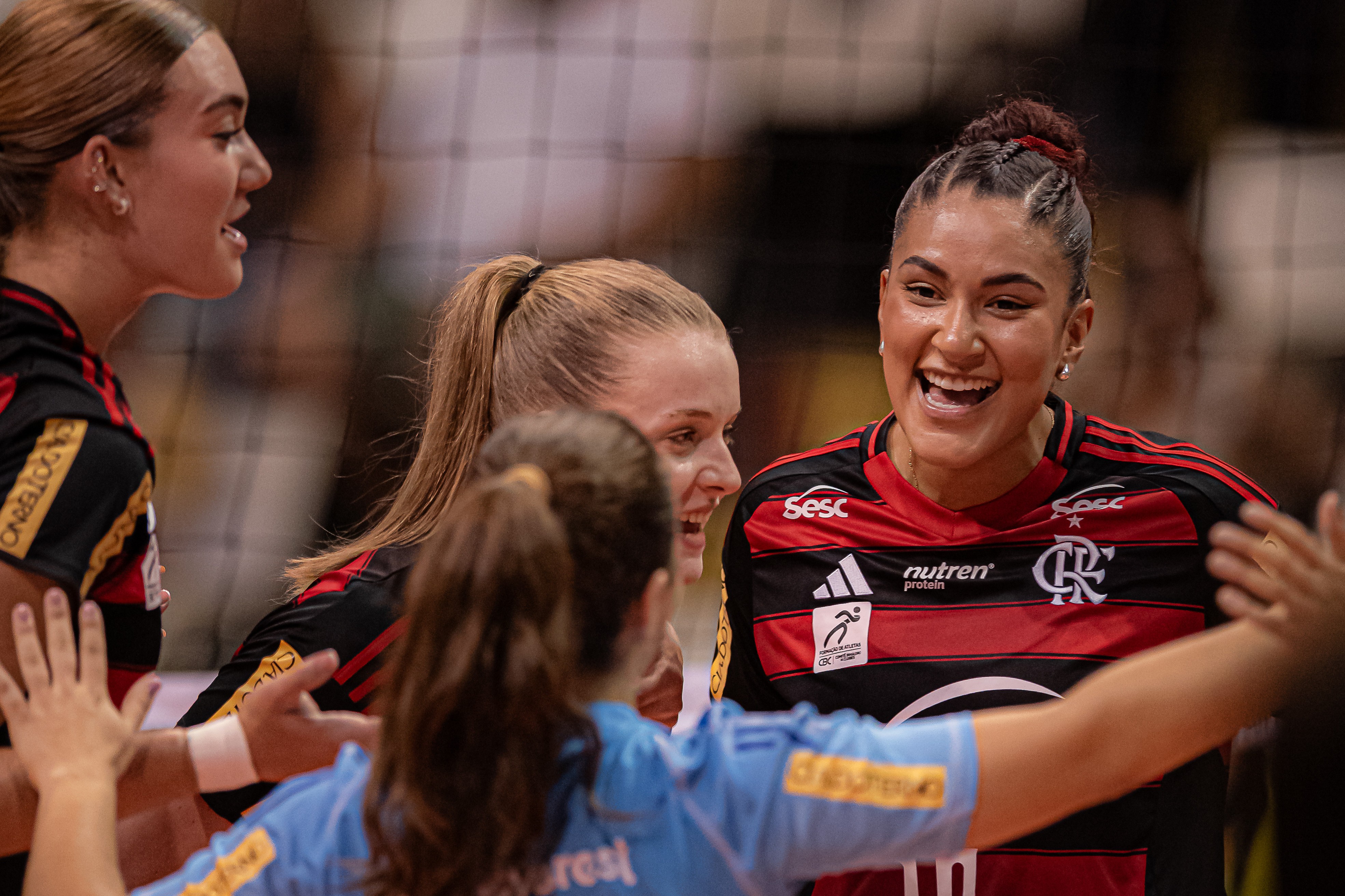 Sesc Flamengo mantém invencibilidade na Superliga feminina ao vencer Barueri em casa