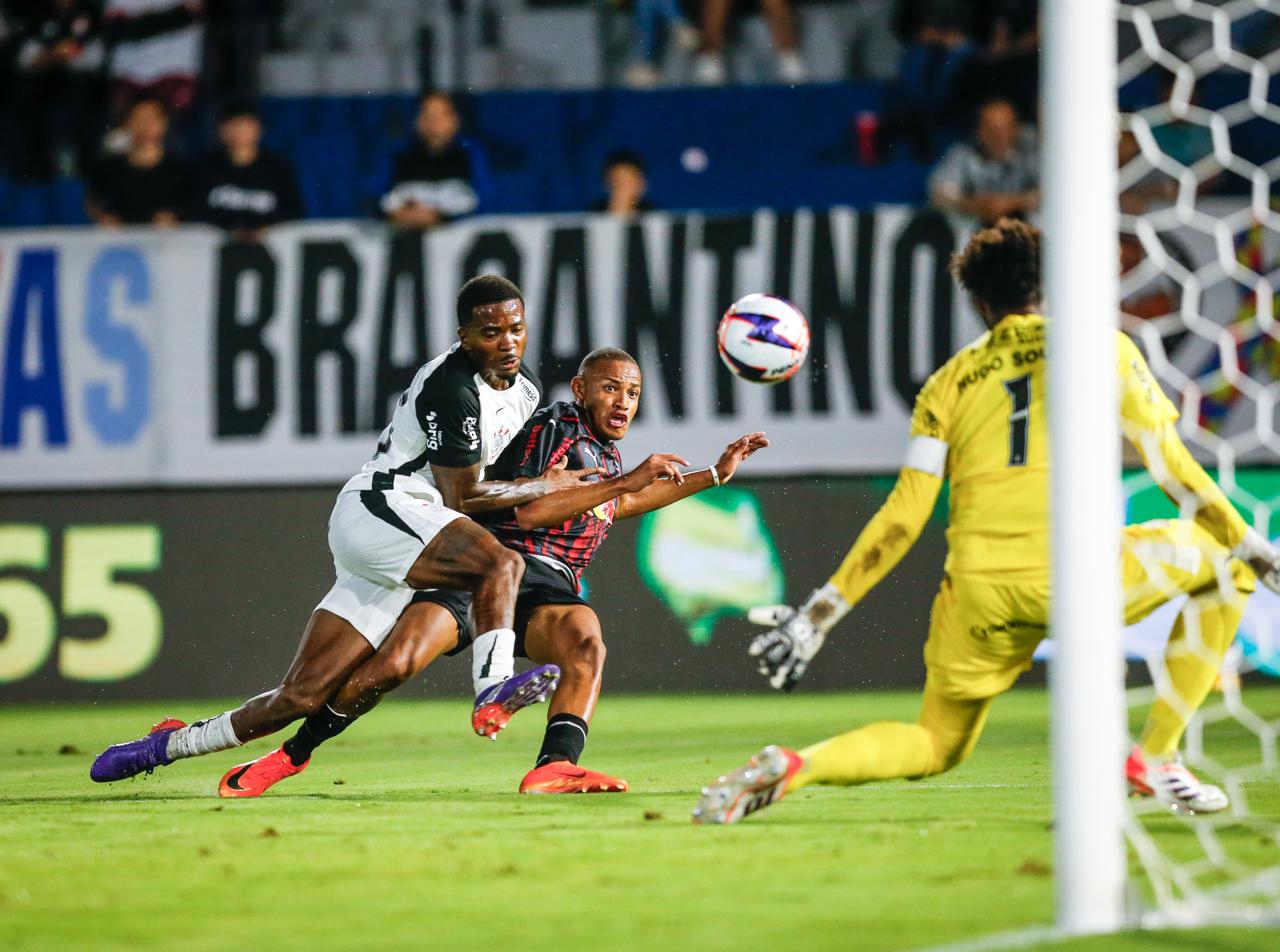 DERROTA FEIA! Corinthians encara derrota surpreendente para o Bragantino e sofre a primeira no Paulistão