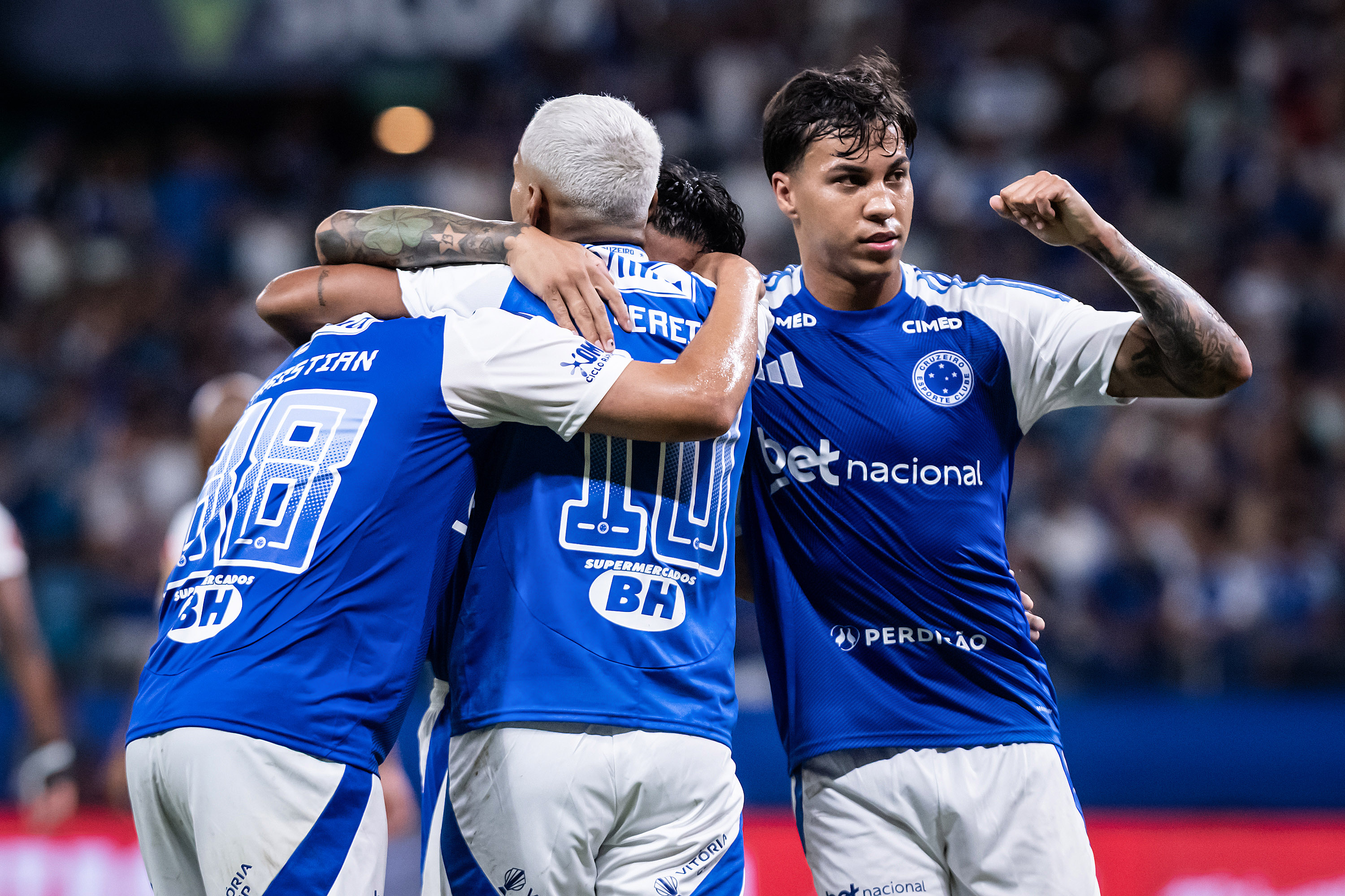 Cruzeiro x Democrata: veja prováveis escalações e onde assistir ao jogo ...