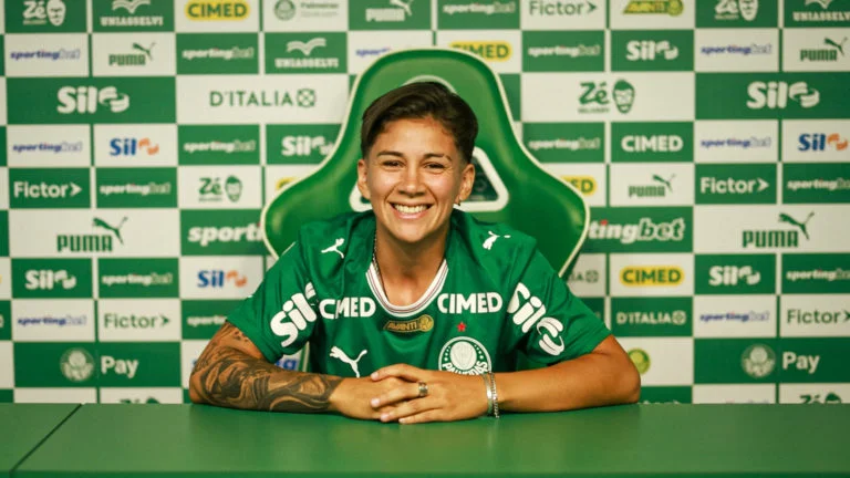Palmeiras reforça o meio de campo com a chegada da atleta Lorena Benitez