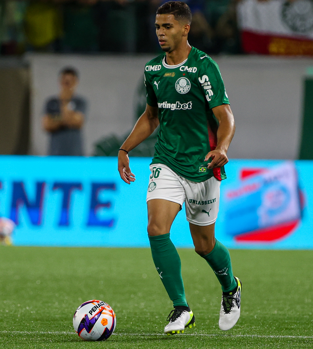 Abel aposta na base, e joias ganham espaço no Palmeiras em 2026