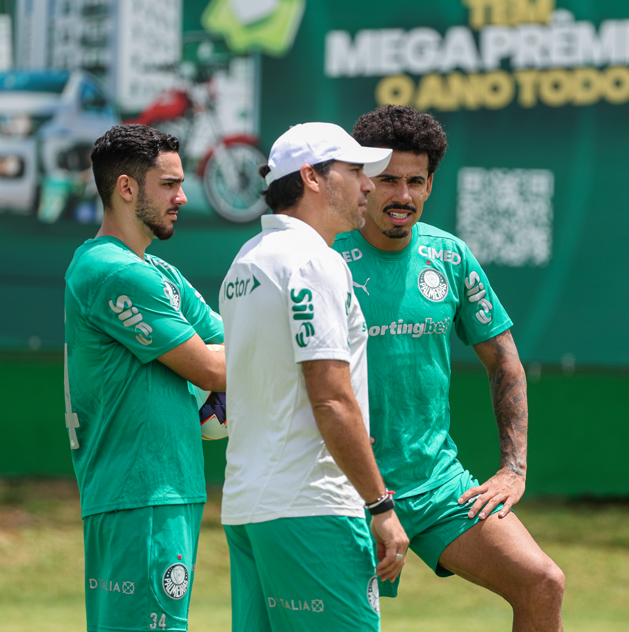 Lucas e Figueiredo em transição no Palmeiras: DM atualiza status dos jogadores em recuperação