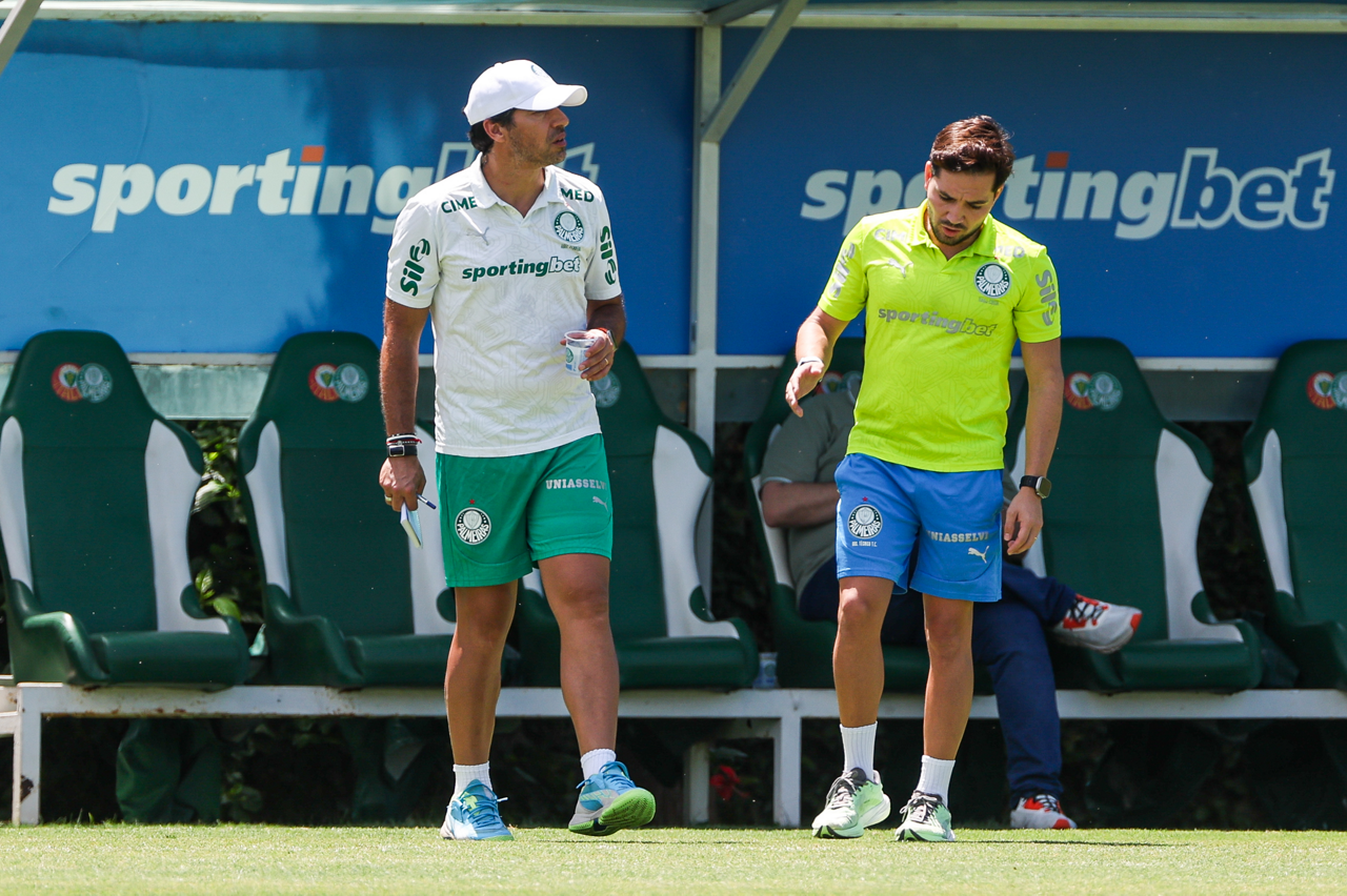 Portuguesa desafia Palmeiras no Paulistão: onde assistir, estatísticas e prováveis escalações em jogo decisivo