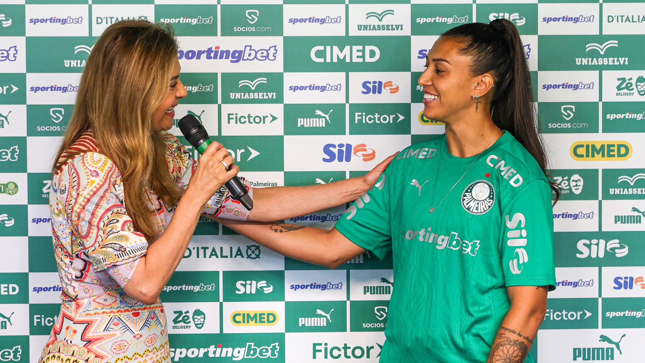 Bia Zaneratto cobra torcida do Palmeiras e revela promessa de Leila em meio a desafios no clube