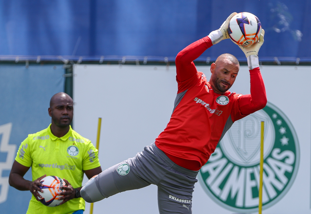 Weverton deixa o Palmeiras, e Grêmio acerta detalhes para contratação do goleiro estrela