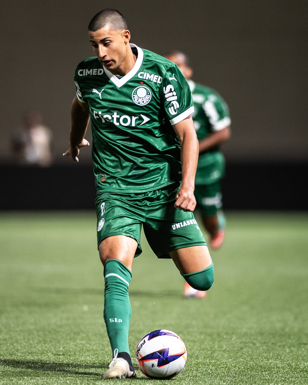 Palmeiras e Flamengo-SP disputam duelo decisivo na Copinha 2026; confira ao vivo!