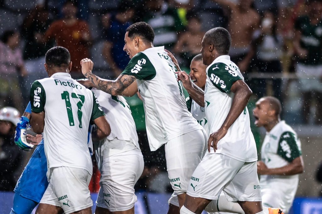 Palmeiras desafia Ibrachina nas quartas da Copinha; duelo é decisivo para a classificação