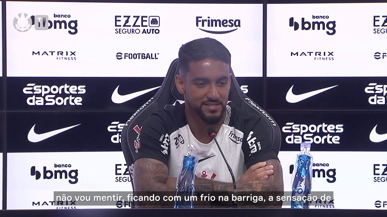 Matheus Pereira celebra retorno ao Corinthians: 