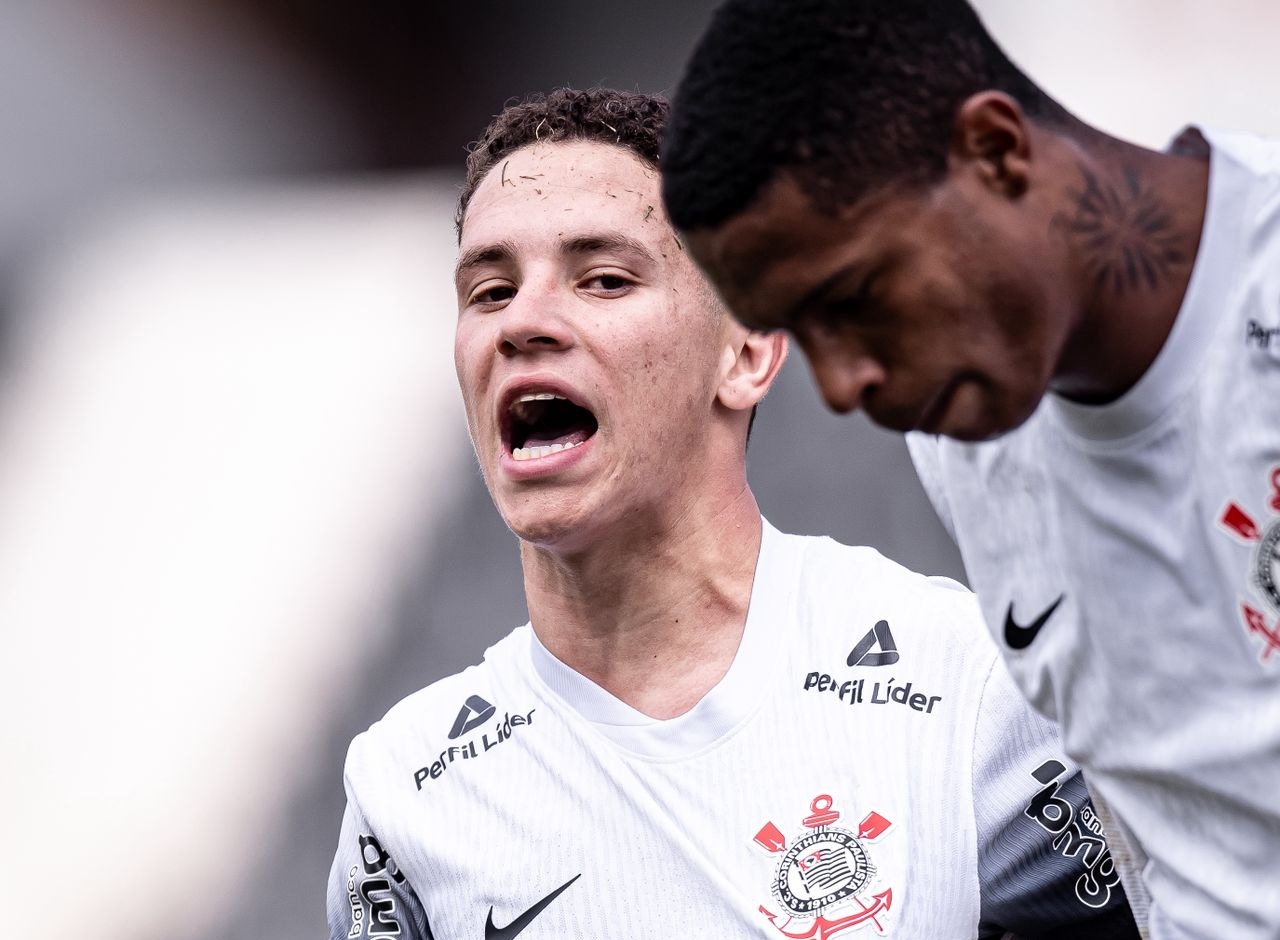 Robert, atacante do No Corinthians, desafia as expectativas e projeta estreia na Copinha 2023
