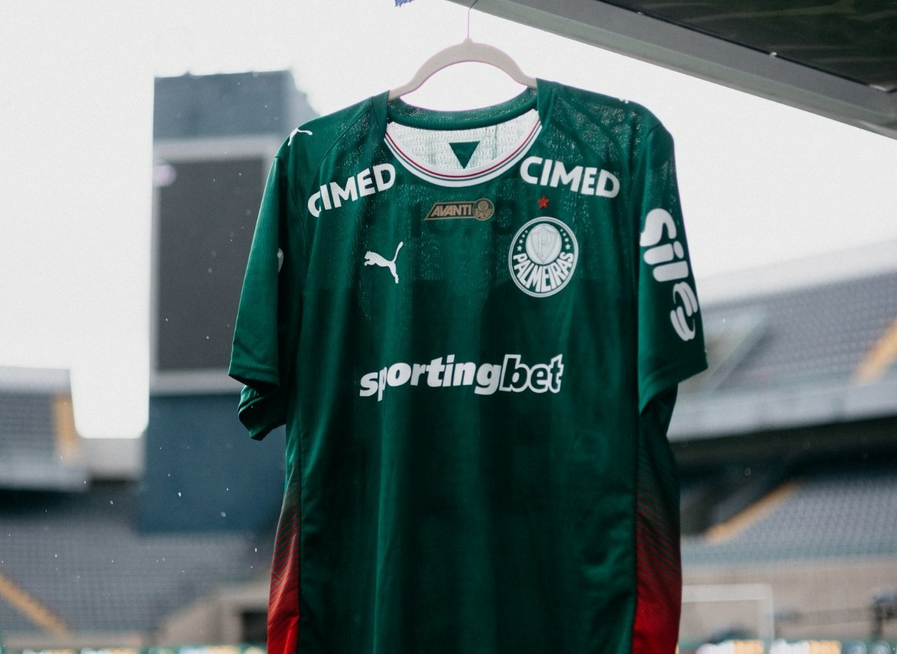 Palmeiras confirma titulares, enquanto Santos surpreende com Gabigol no banco; veja escalações!