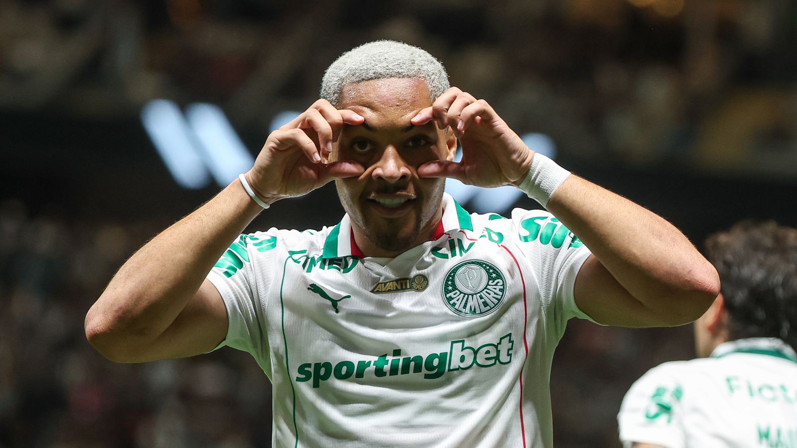 Vitor Roque Assina Sua Estreia Golosa em 2026 e Aspira Retomar Parceria de Sucesso com Flaco no Palmeiras