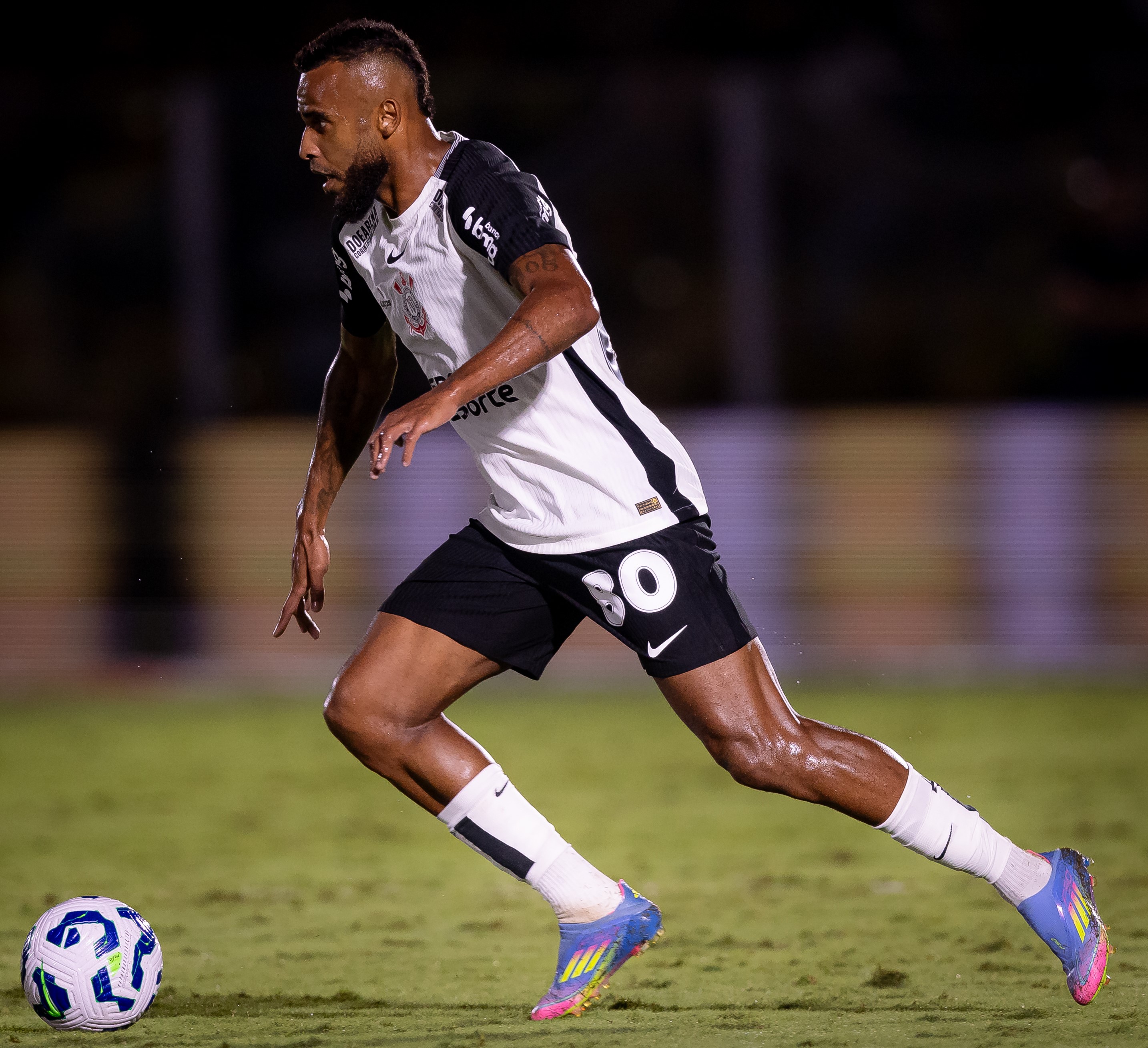 Corinthians enfrenta impasse: Alex Santana e mais dois desfalcam reapresentação do elenco