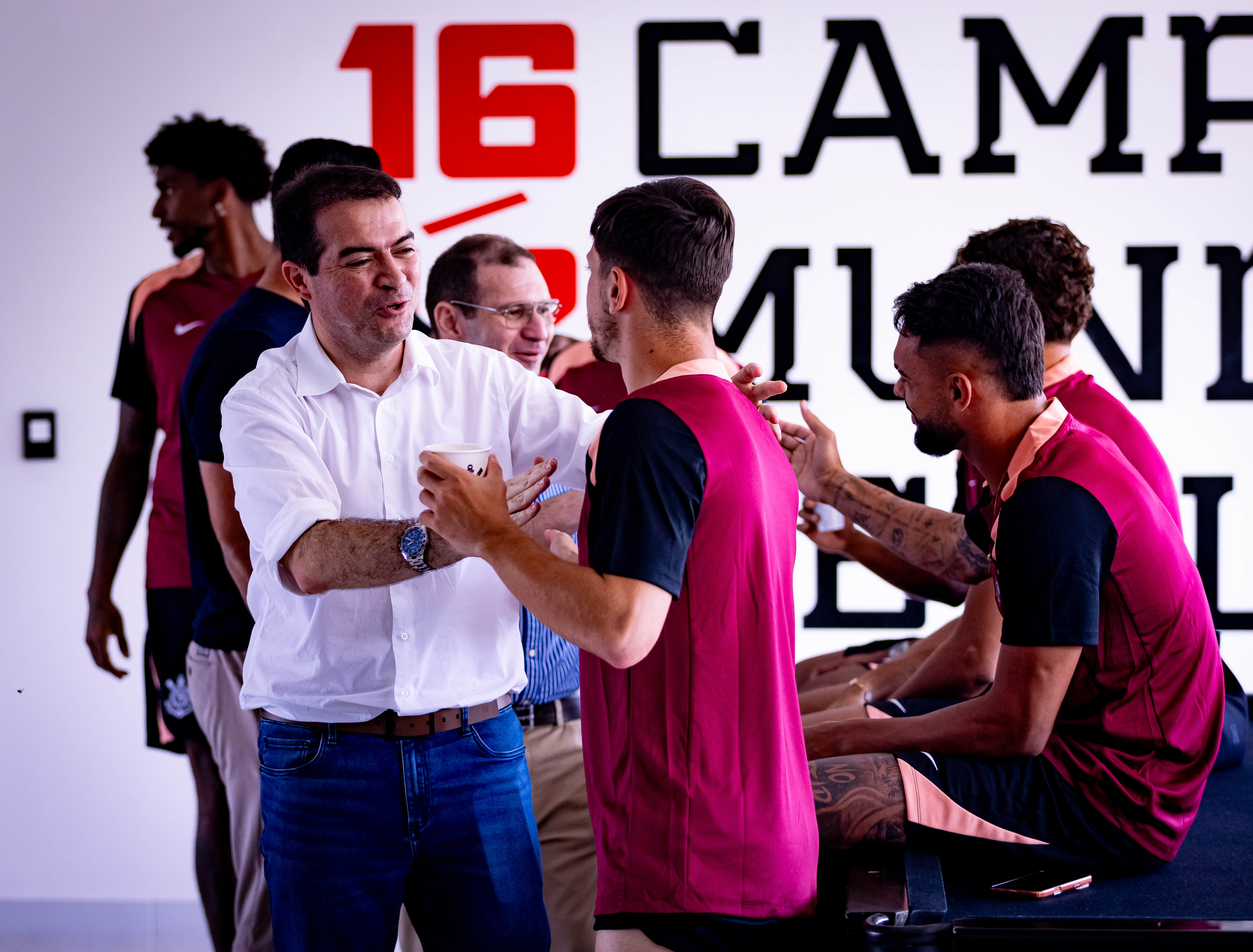 Corinthians e Ponte Preta duelam no Paulistão: saiba onde acompanhar o confronto decisivo