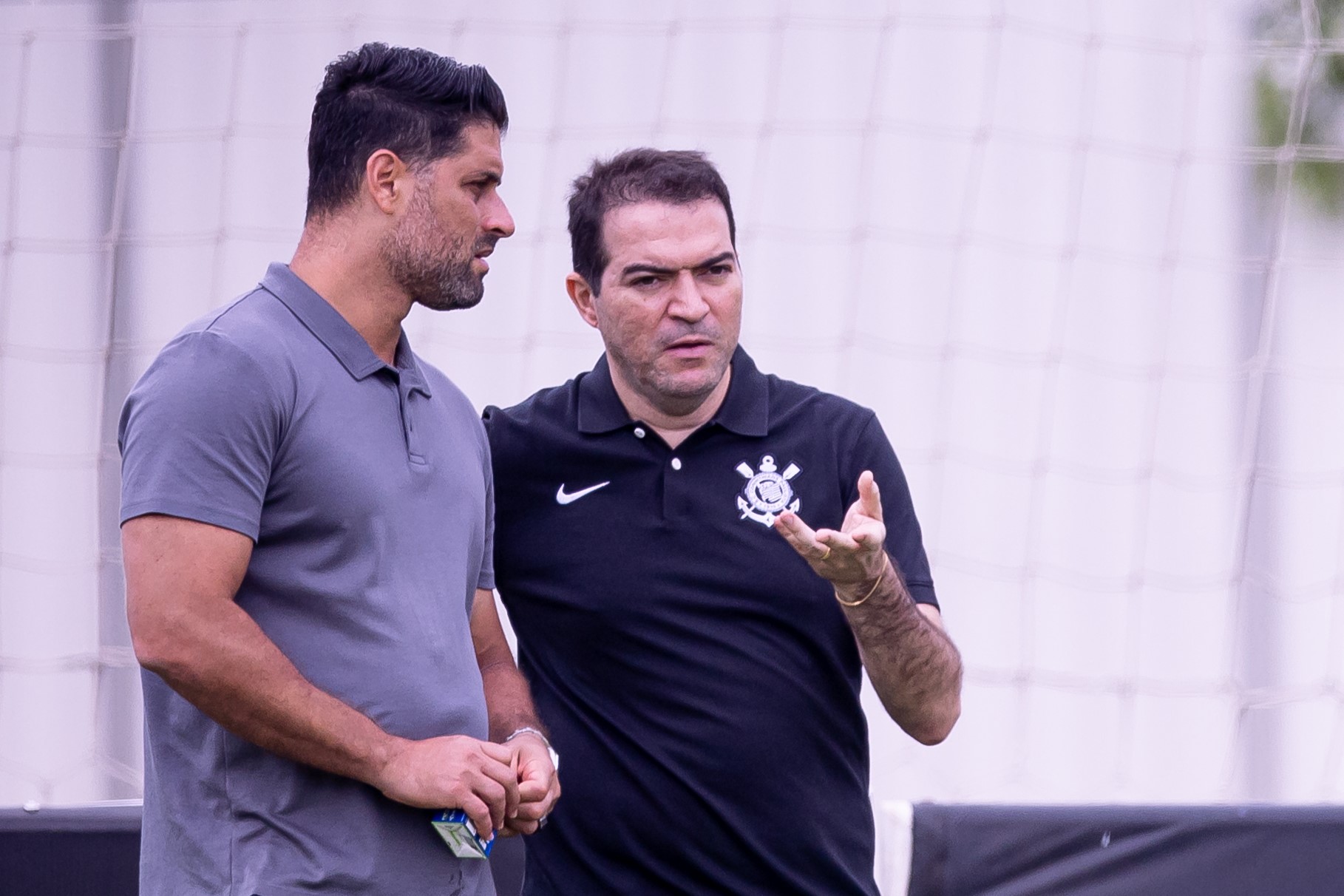 Corinthians acelera busca por novos talentos, após acertos de reforços no mercado!