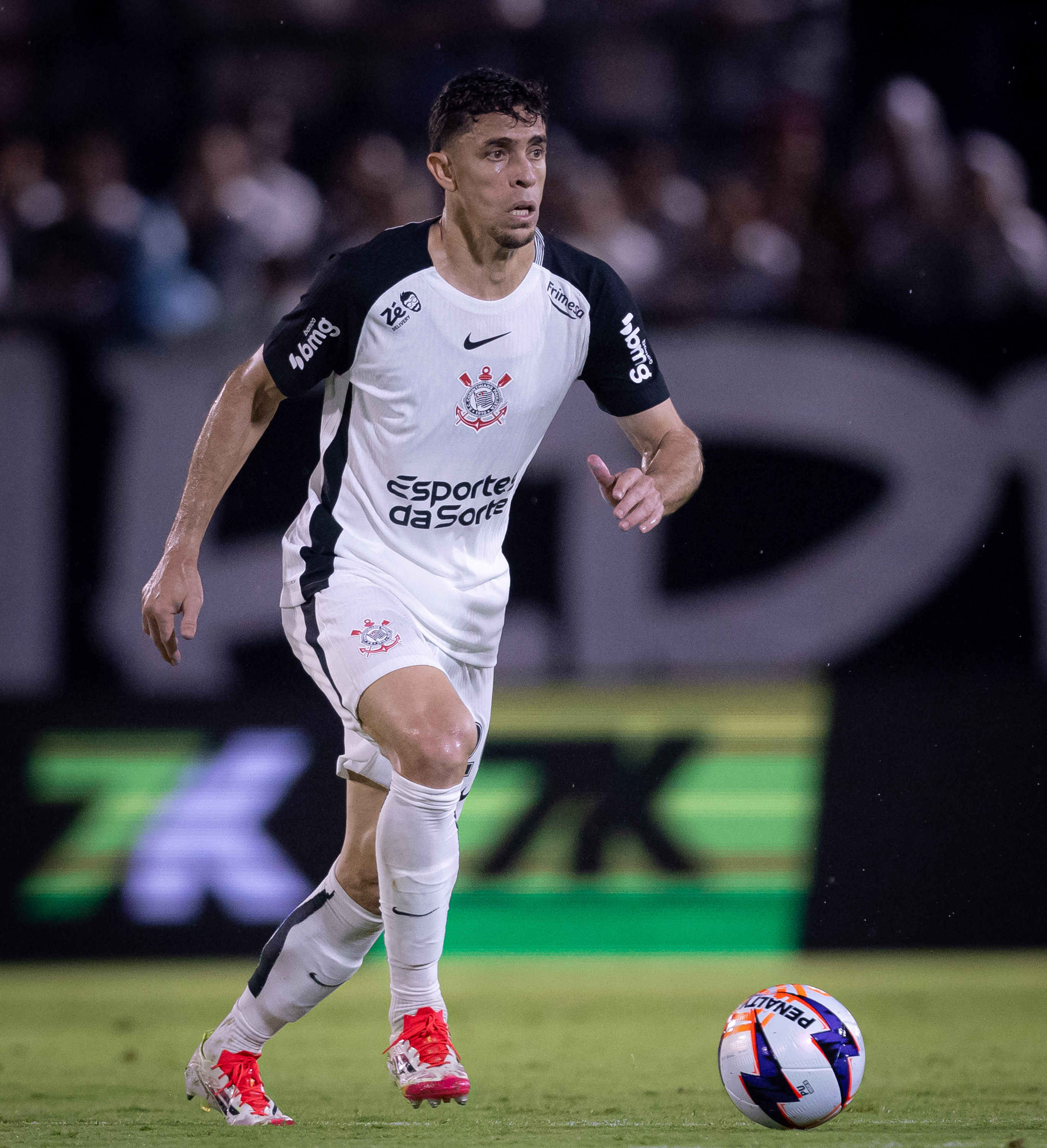 Dorival elogia reforço do Corinthians em estreia, mas despista sobre futuro de Alisson