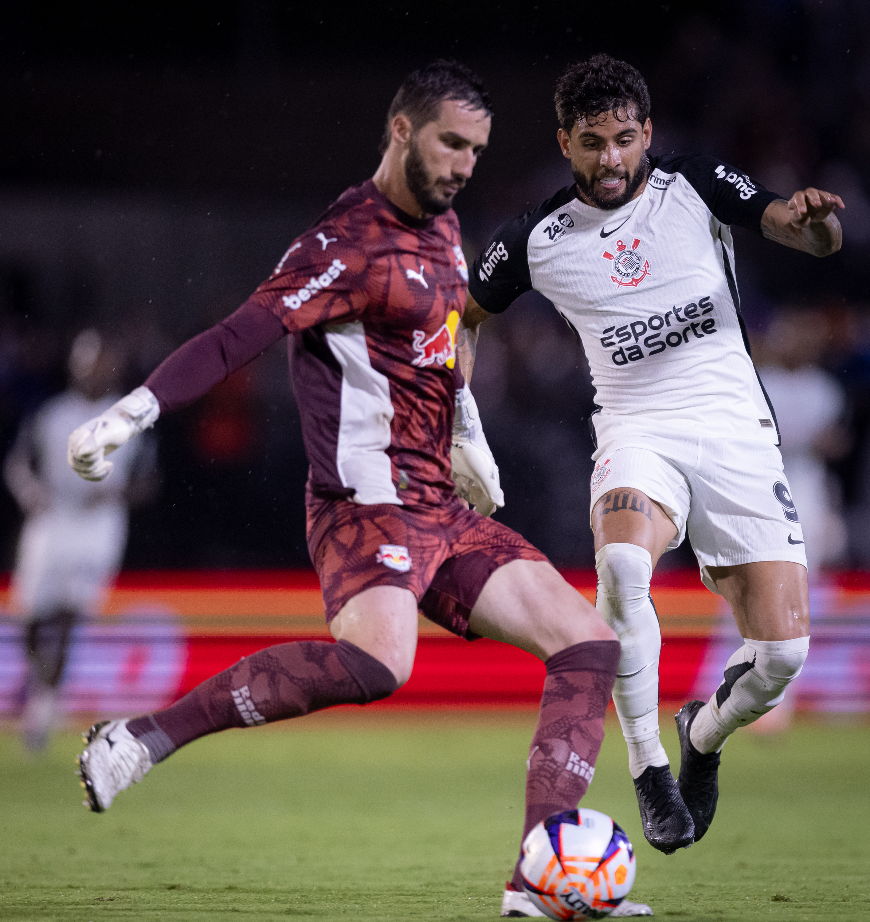Derrota expõe erros de Dorival: testes falham e Corinthians enfrenta crise nos bastidores