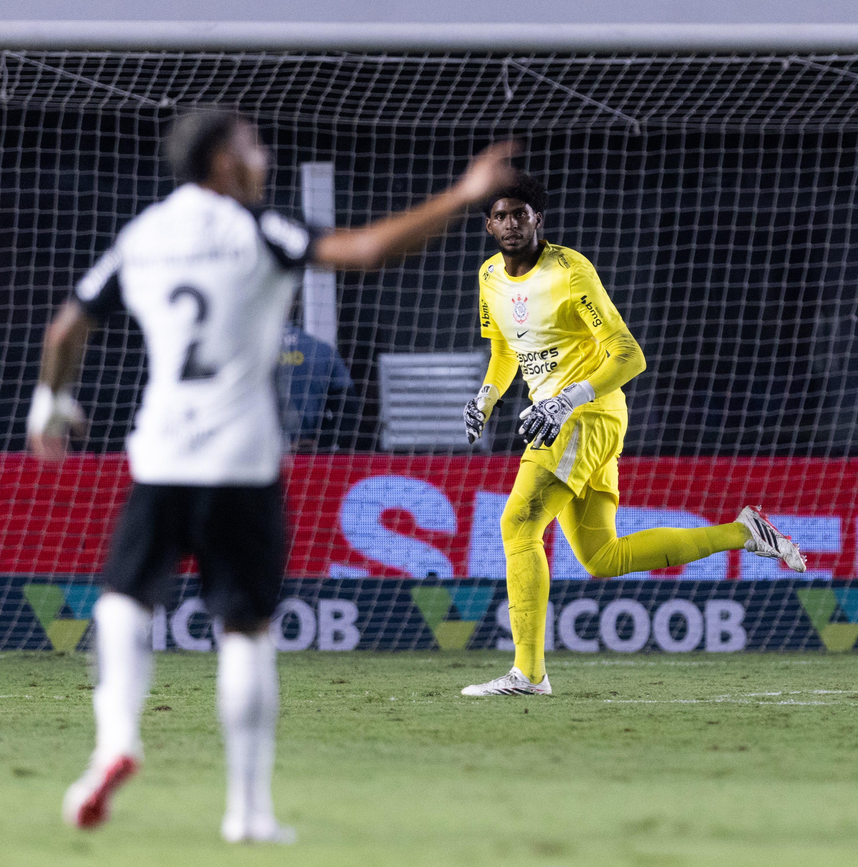Notas dos Jogadores: Análise das Desempenhos do Corinthians na Derrota para o Bahia