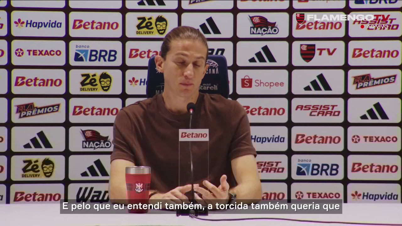 Filipe Luís celebra renovação no Flamengo e destaca: Não somos pessoas fáceis