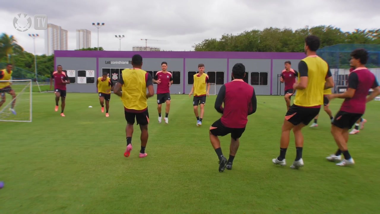 Corinthians intensifica treinos e busca soluções para estrear com força na temporada 2026