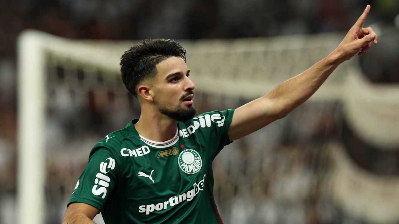 Flaco López decide Dérbi e coloca Palmeiras nas quartas