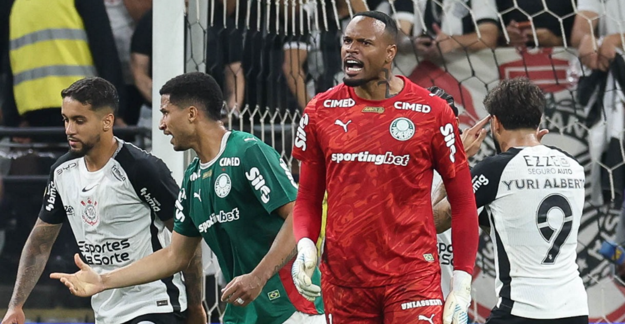 Carlos Miguel exalta performance do Palmeiras em Itaquera e critica decisão polêmica sobre pênalti