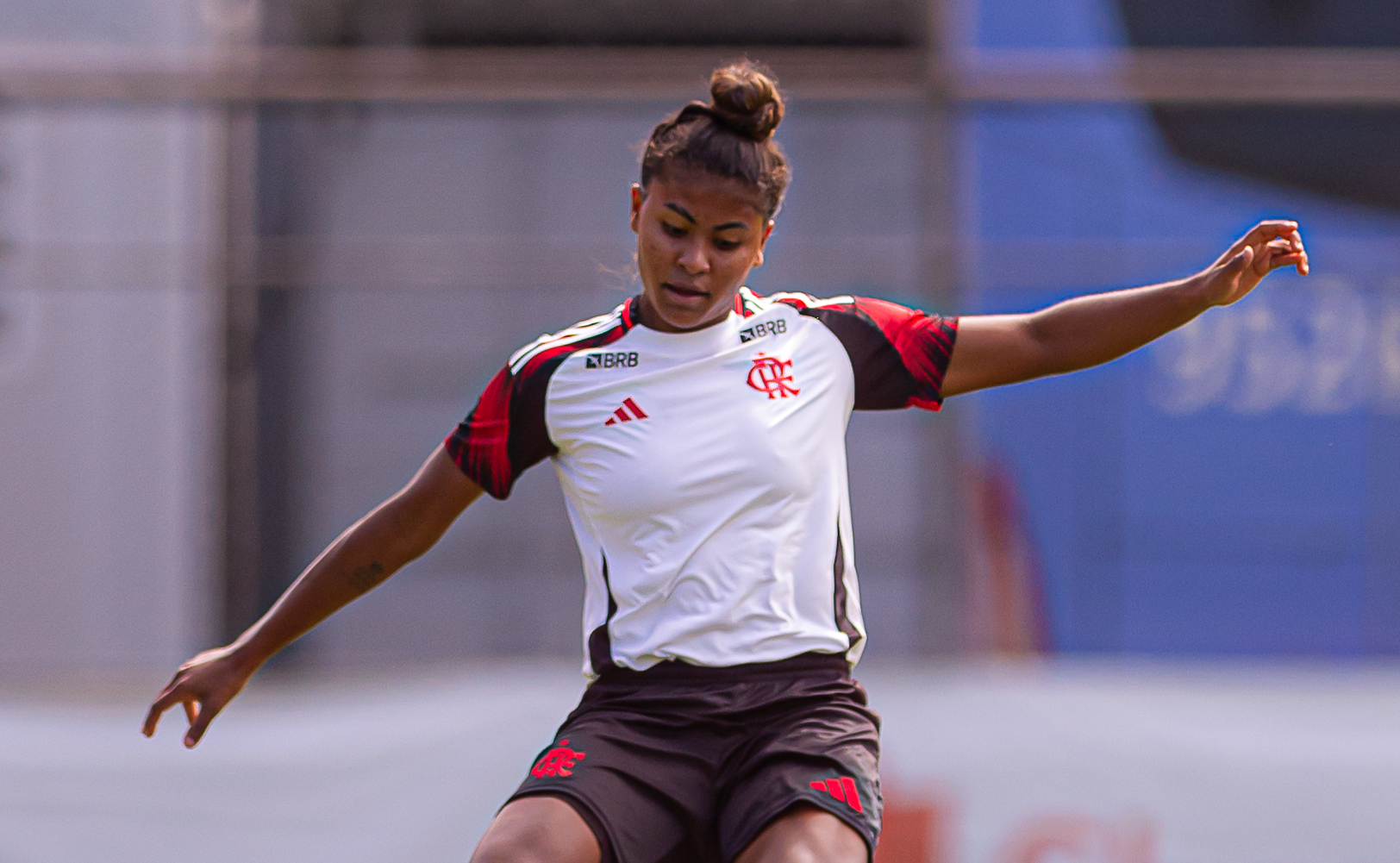 Flamengo vence Mixto e larga na frente no Brasileiro Feminino