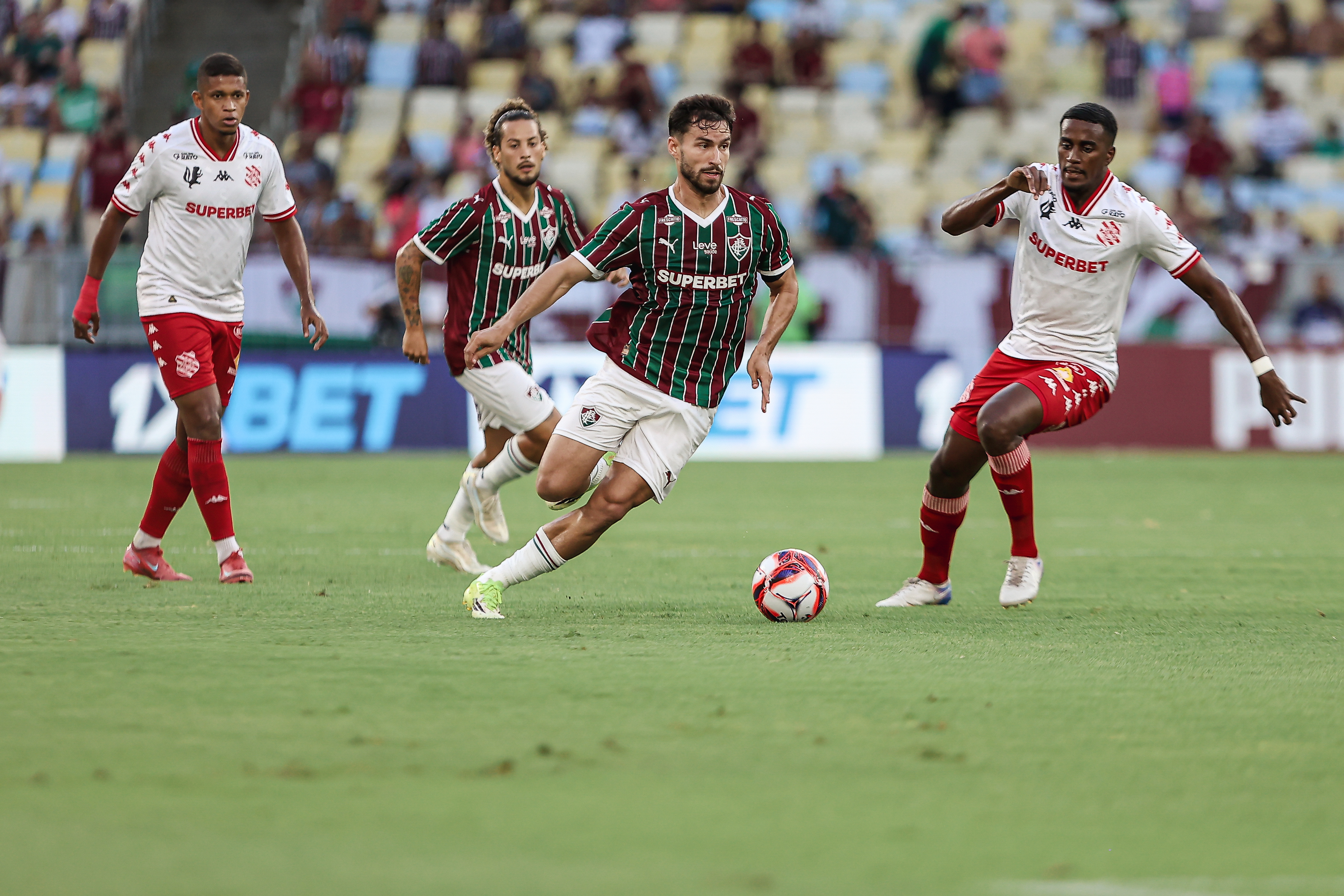 Fluminense elimina o Bangu com gol de Savarino e vai à semi do Carioca ...