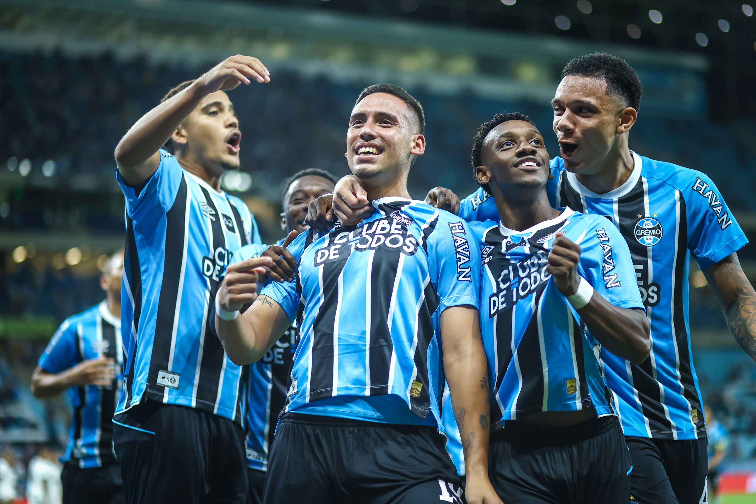 Decisão Gaúcha: Grêmio e Internacional se enfrentam na final; confira as prováveis escalas