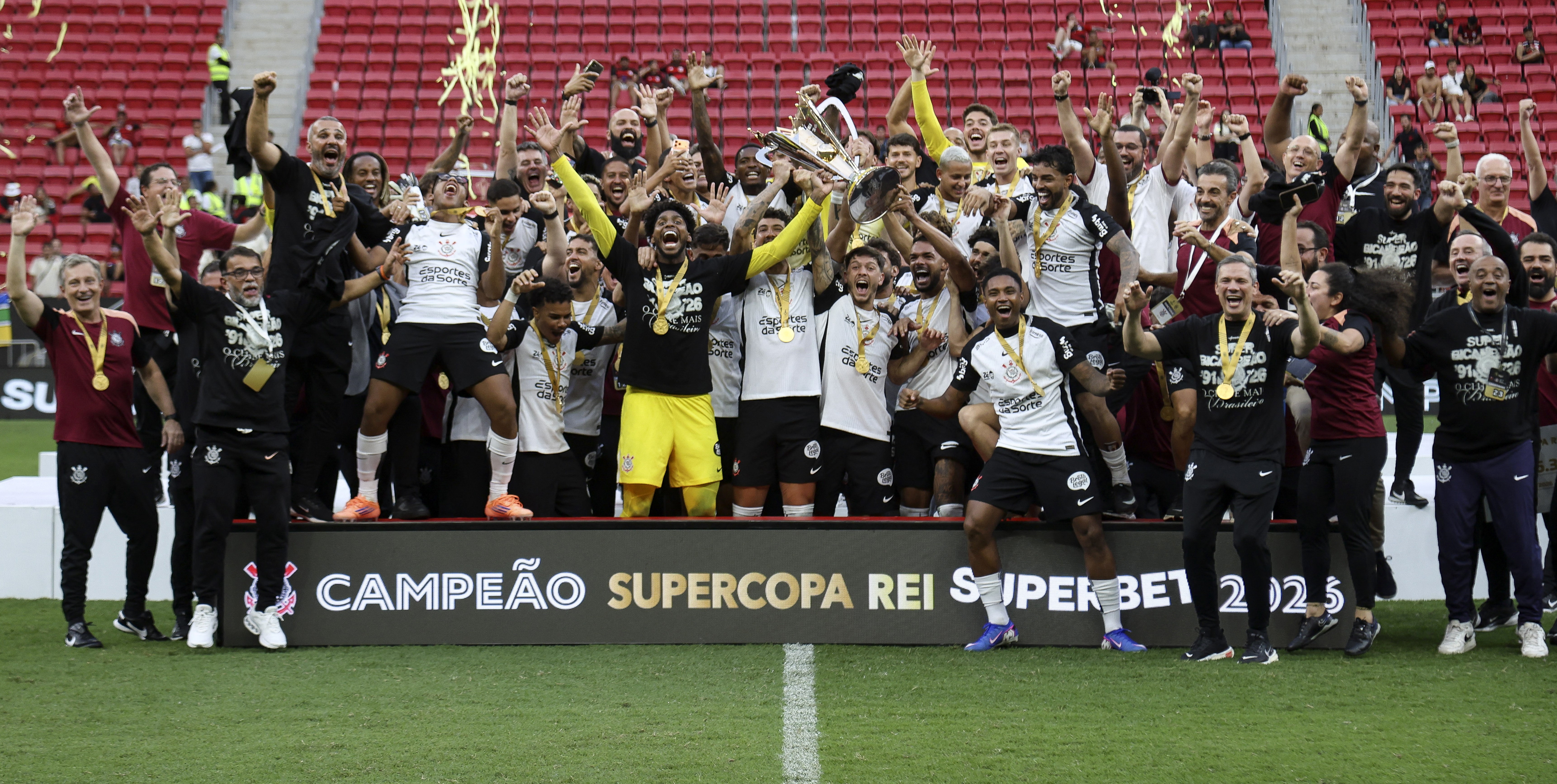 Corinthians Impõe Desafio ao Flamengo e Demonstra Potencial para Grandes Conquistas