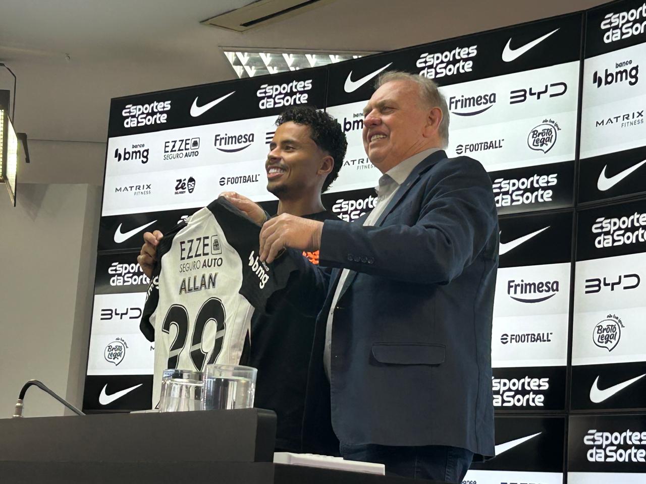 Allan revela interesse do São Paulo e justifica escolha pelo Corinthians: 