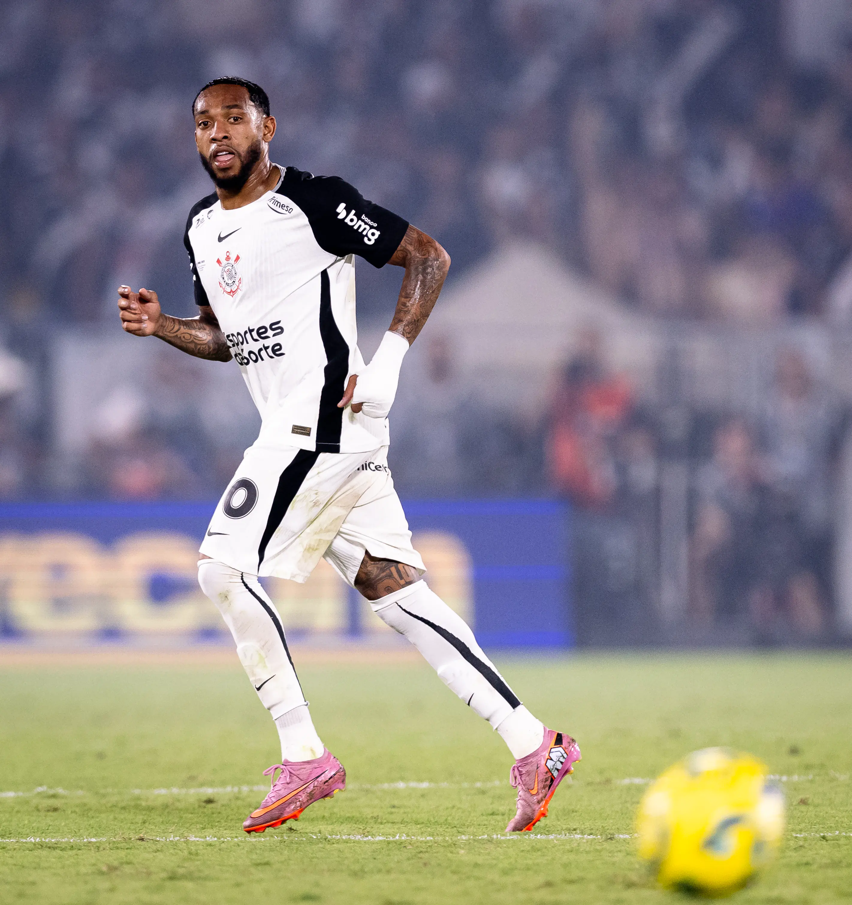 Corinthians Martínez