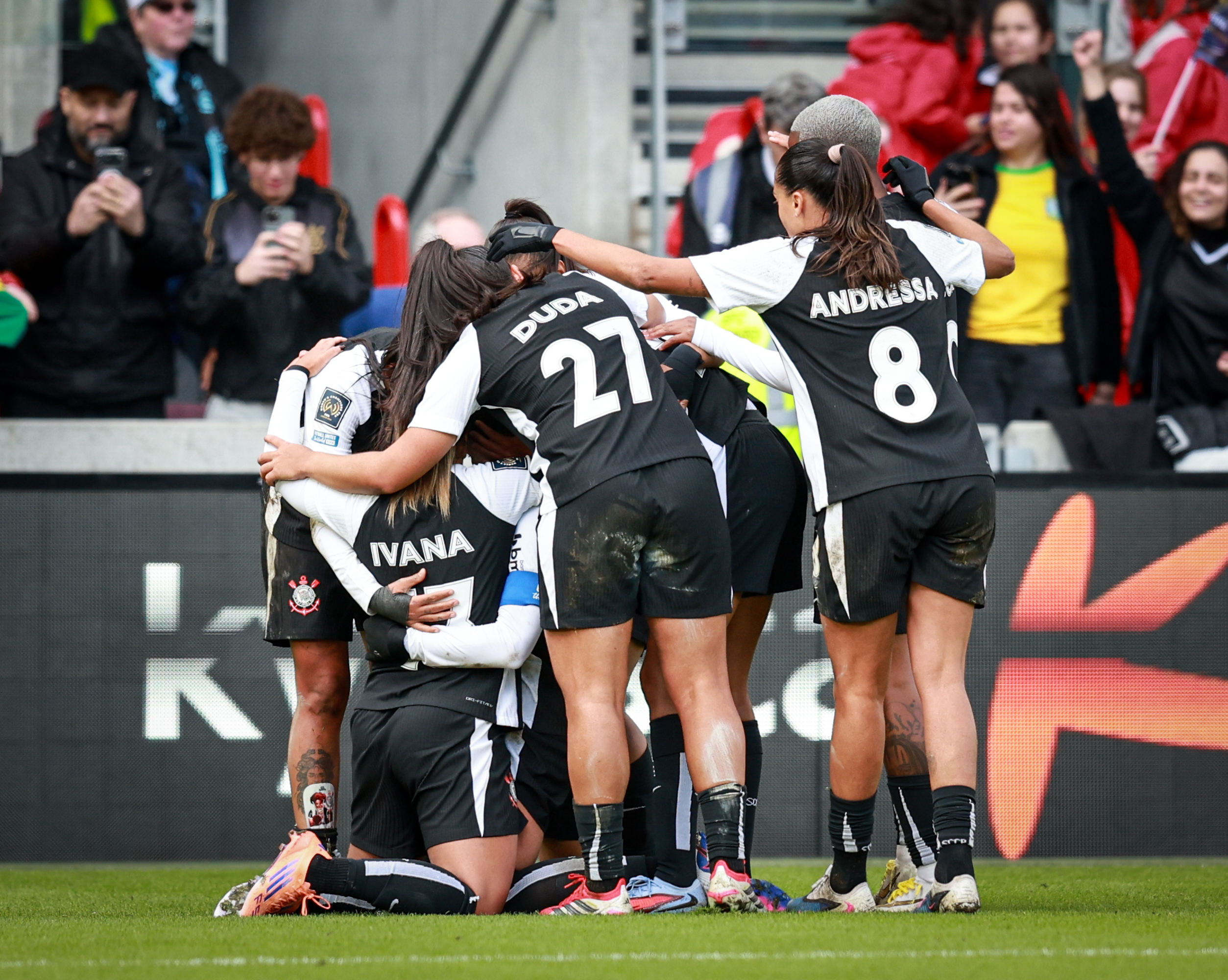 Atlético-MG e Corinthians se enfrentam em duelo eletrizante pelo Brasileirão Feminino: Acompanhe a Atualização do Placar!